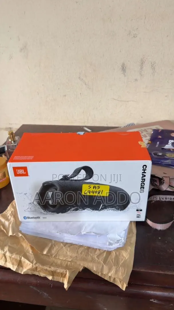 JBL Charge 6 · Photo 1