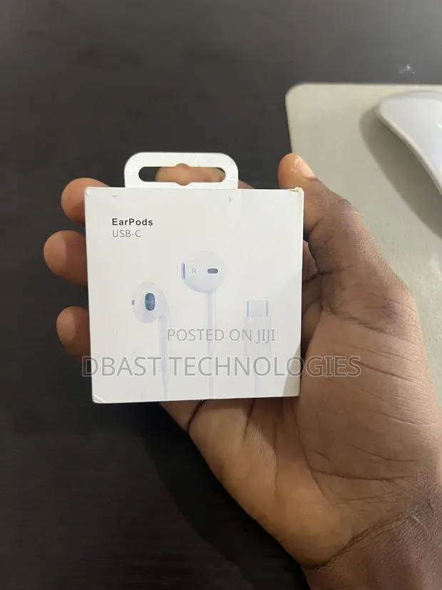 Original Type C Earpiece · Photo 1