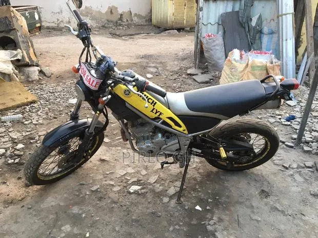 Yamaha 2017 Yellow · Photo 1