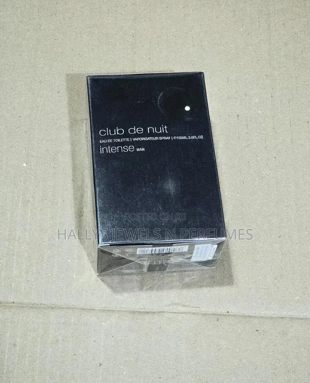Club De Nuit Intense Man Eau De Toilette by Armaf · Photo 2
