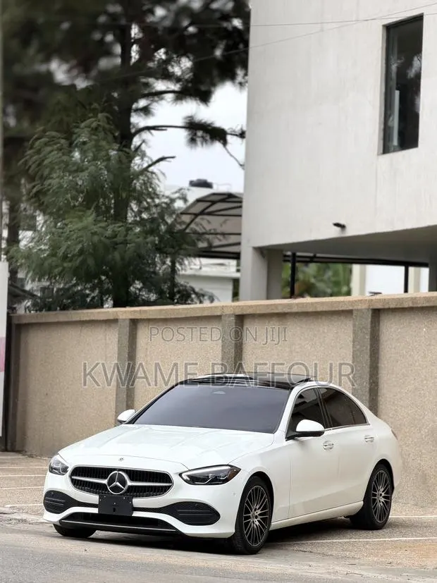 Mercedes-Benz C300 2024 White