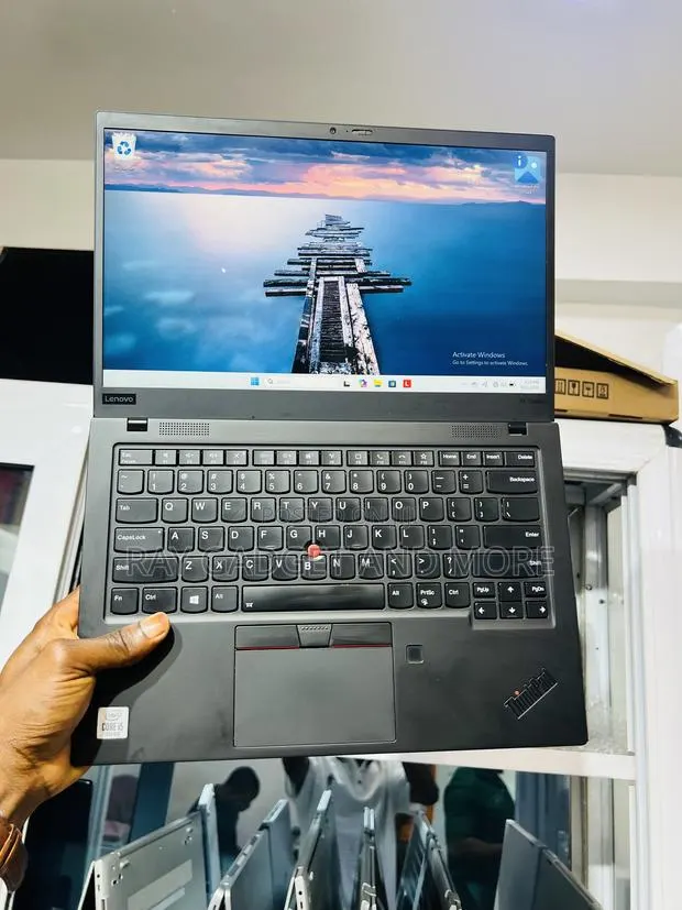 Laptop Lenovo ThinkPad X1 Carbon 8GB Intel Core i5 SSD 256GB · Photo 1