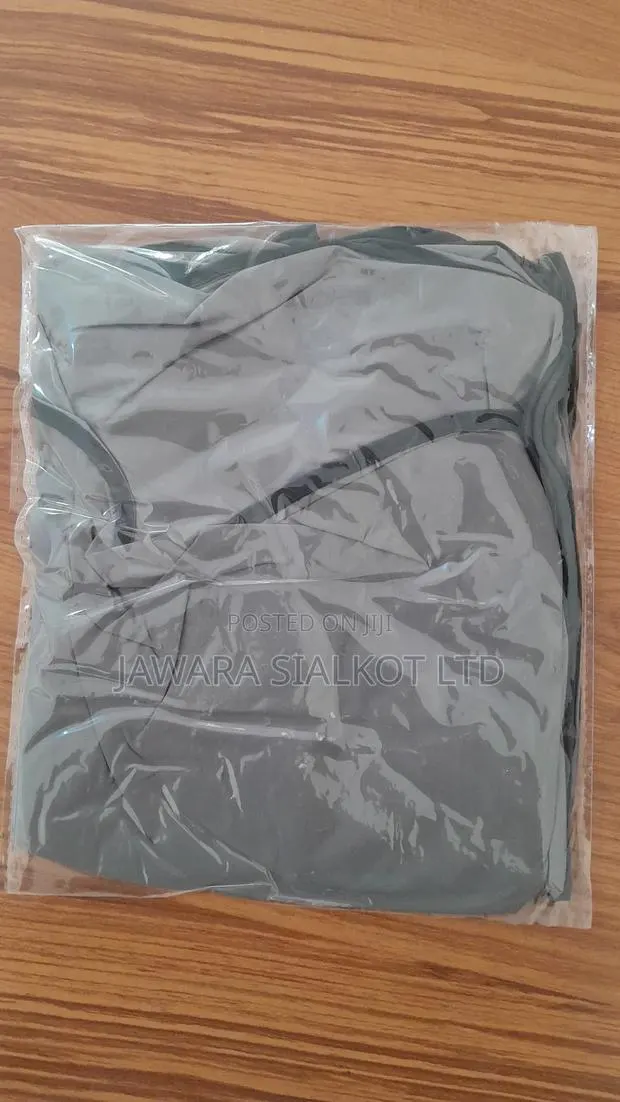 Apron Capes With Memory Fabric · Photo 4