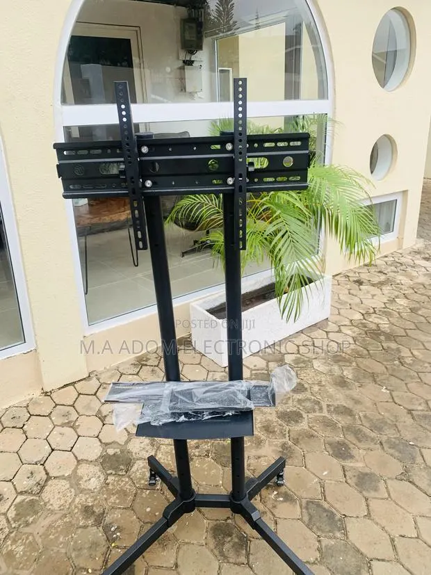 Tv Stand for Led Tv Between 32”-70” · Photo 1