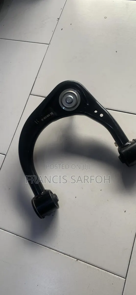 Toyota Land Cruiser Upper Arm · Photo 1