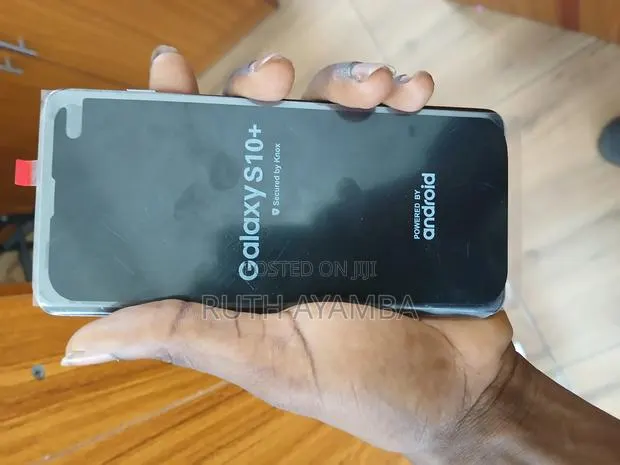 Samsung Galaxy S10 Plus 128 GB Black · Photo 1