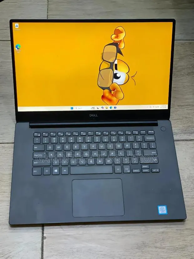 New Laptop Dell Precision 15 5520 24GB Intel Core i7 SSD 1T · Photo 1