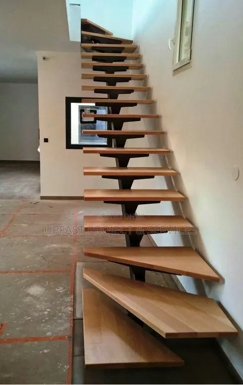 Metal Stairs · Photo 1