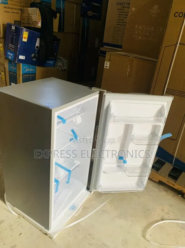 Long Lasting Effects Single Door Fridge TCL · Photo 1