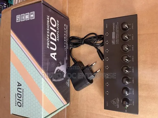Headphone Splitter Hpa800 · Photo 1