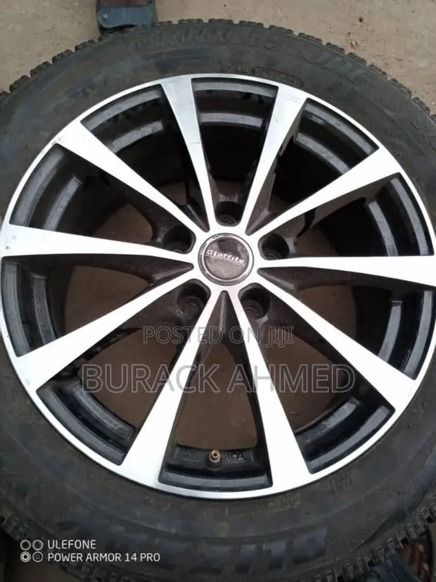 Mercedes Benz Rim · Photo 1