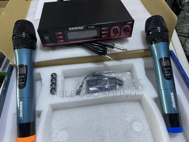U-3600 Shure Wireless Microphone · Photo 1