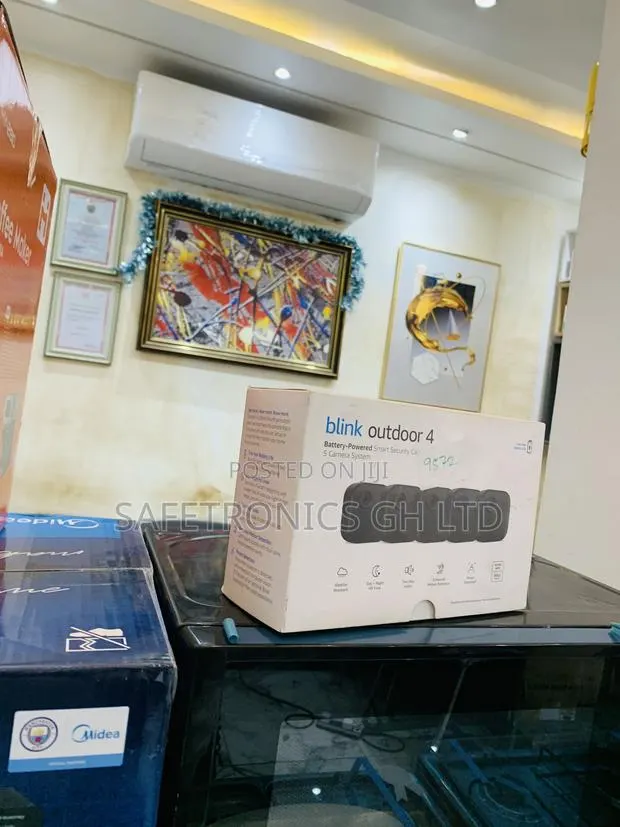 Zealous Blink Outdoor 4 - Wireless Smart Security Camera, Battery · Photo 1