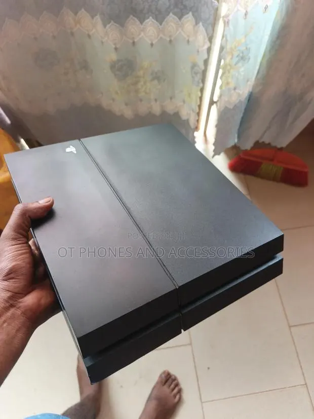 PS4 Console JAILBREAK · Photo 1