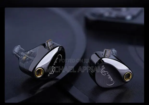 Kz Castor Pro Bass Version Acoustic in-Ear Monitors (Iem) + Free Case · Photo 1