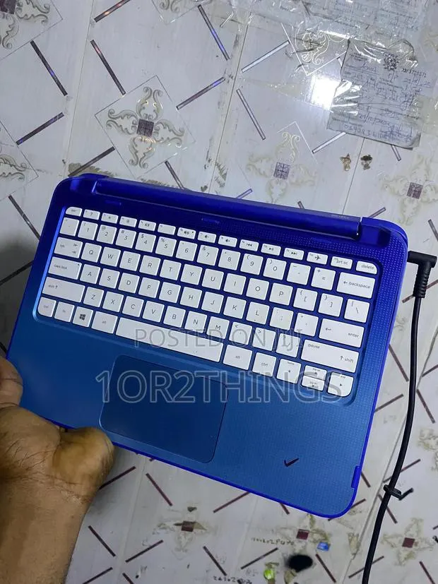 Laptop HP Stream 11 2GB Intel SSHD (Hybrid) 32GB · Photo 1
