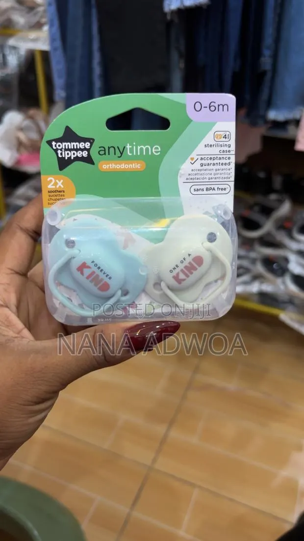 Tommee Tippie Soothers Pacifier · Photo 1