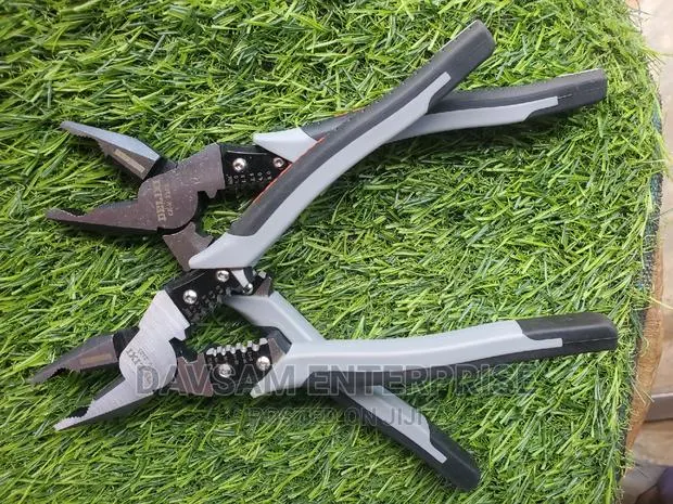 Special Pliers 9 Inches · Photo 1