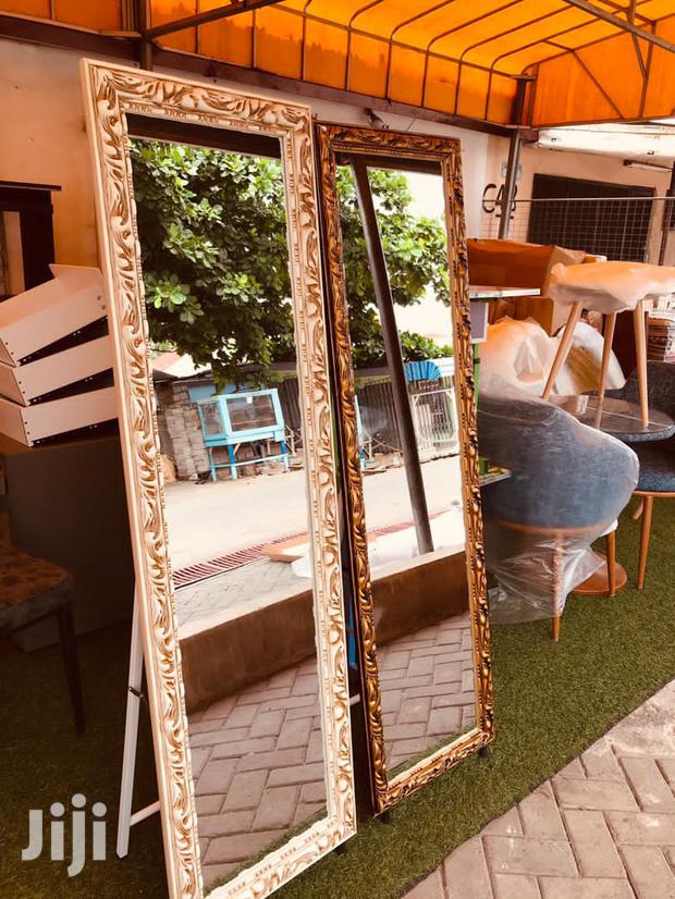 Standing Dressing Mirror · Photo 1