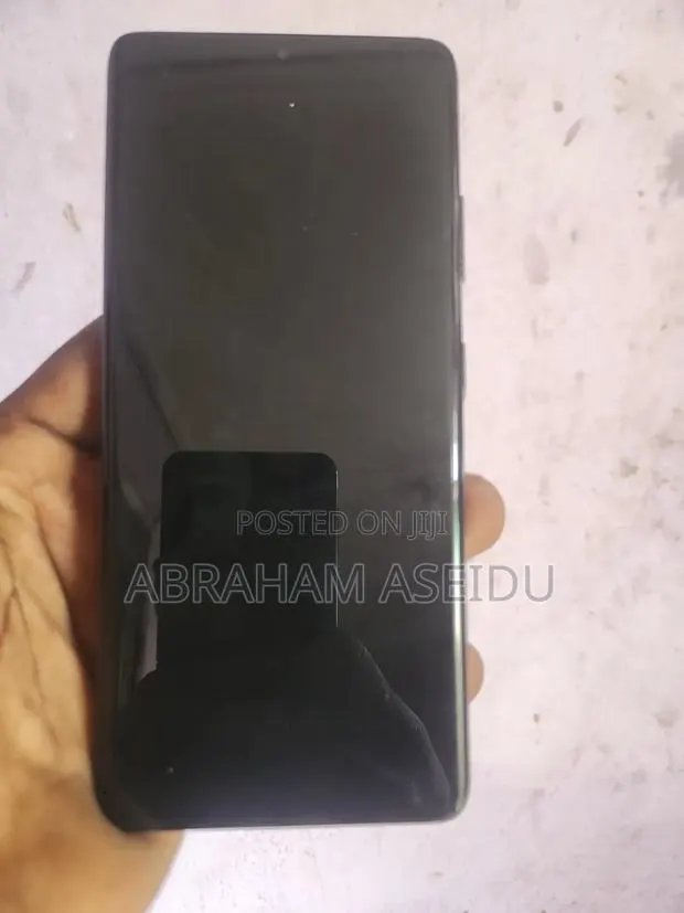 Samsung Galaxy S21 Ultra 5G 128 GB Black · Photo 1