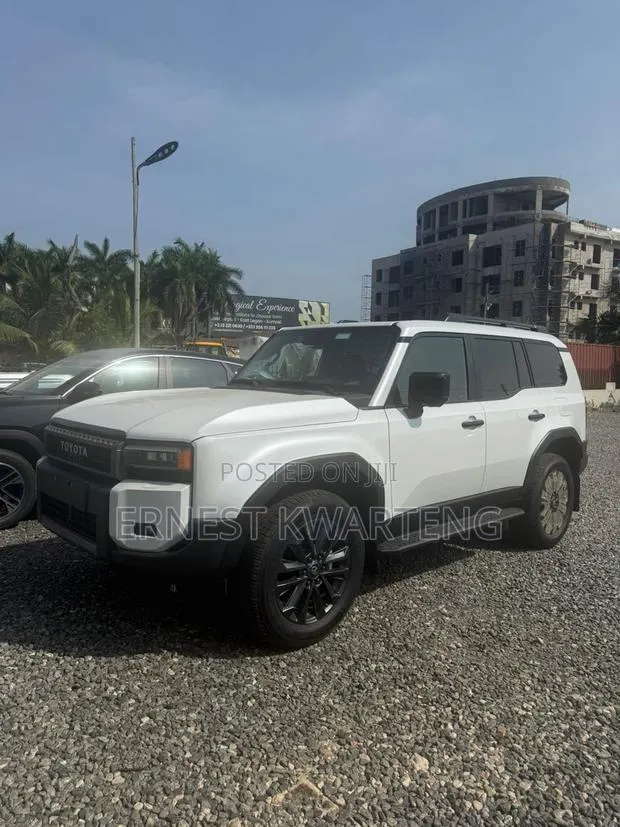 New Toyota Land Cruiser Prado 2025 White · Photo 1