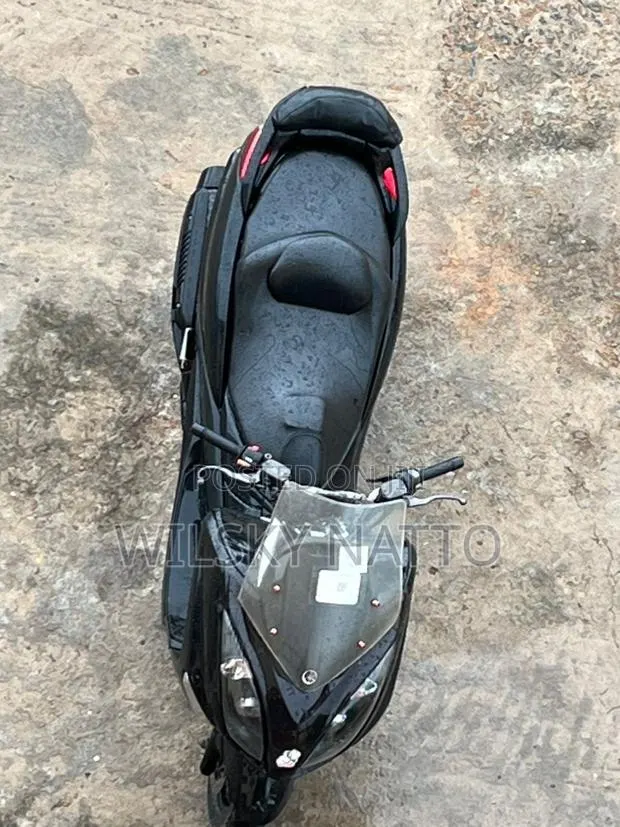 Yamaha Majesty 2014 Black · Photo 1