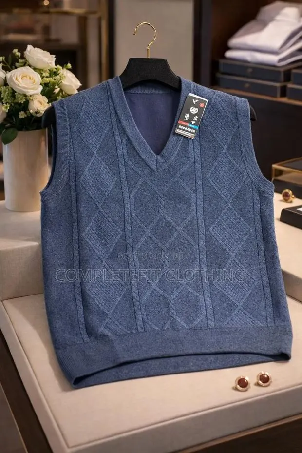 Quality Vest Available for Men · Photo 1