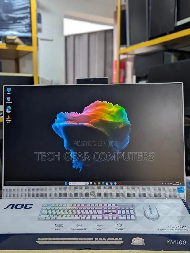 Desktop Computer HP AiO 24 8GB Intel Core i5 SSD 512GB · Photo 1