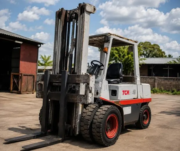 Forklift for Rent · Photo 1