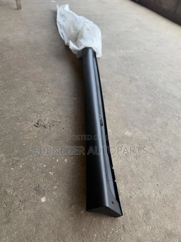 Mitsubishi Outlander Running Board 2016 2017 2018 2019 2020 · Photo 1