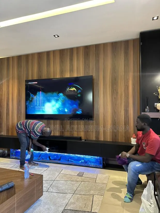 TV Stand Aquarium · Photo 1