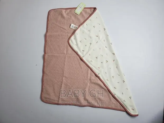 Marks Spencer Responsibly Sourced Cotton Blanket · Photo 1