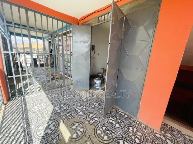 Store/Office Space for Rent at Kasoa · Photo 1