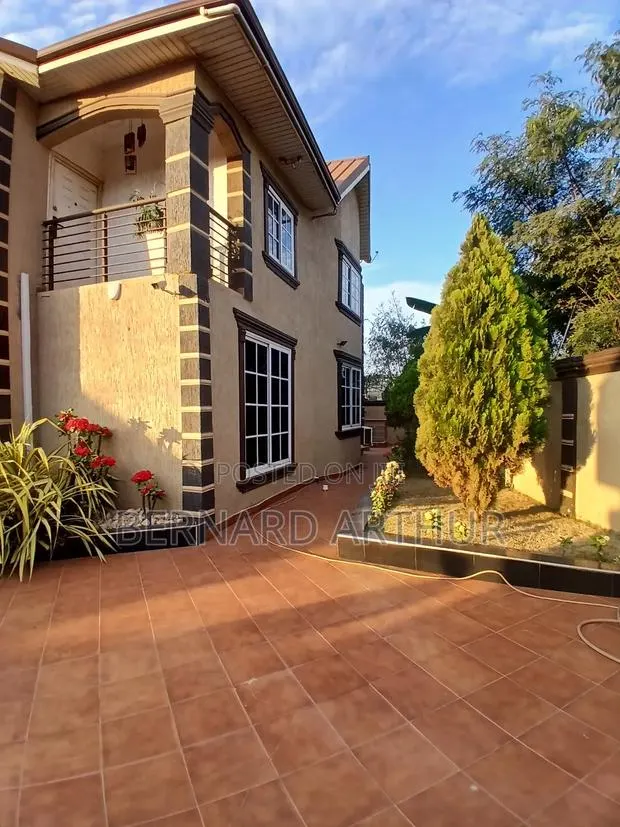 Furnished 7bdrm Mansion in Bernard Agency, CP for rent · Photo 1
