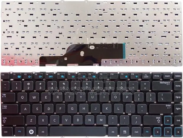 Samsung 300E4A Keyboard · Photo 1