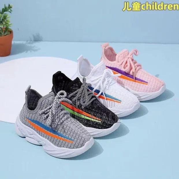 Kids Shoe Size From 18 - 32cm · Photo 4