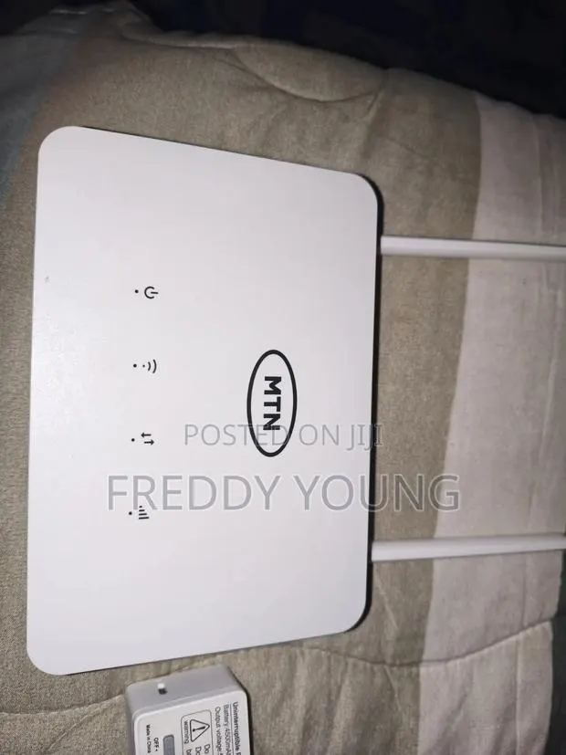 MTN Universal Router With Additional Power Bank · Photo 1