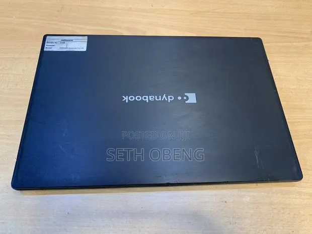 Laptop Toshiba 8GB Intel Core i5 SSHD (Hybrid) 256GB · Photo 1