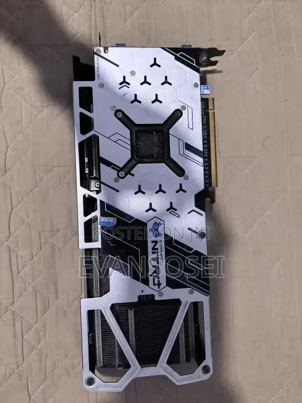 Sapphire Nitro+ RX 5700 XT – Powerful Gaming GPU · Photo 1