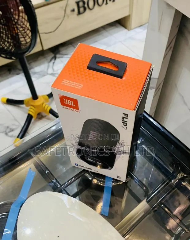 Super Sleek JBL Flip 7 Portable Waterproof Bluetooth Speaker · Photo 1
