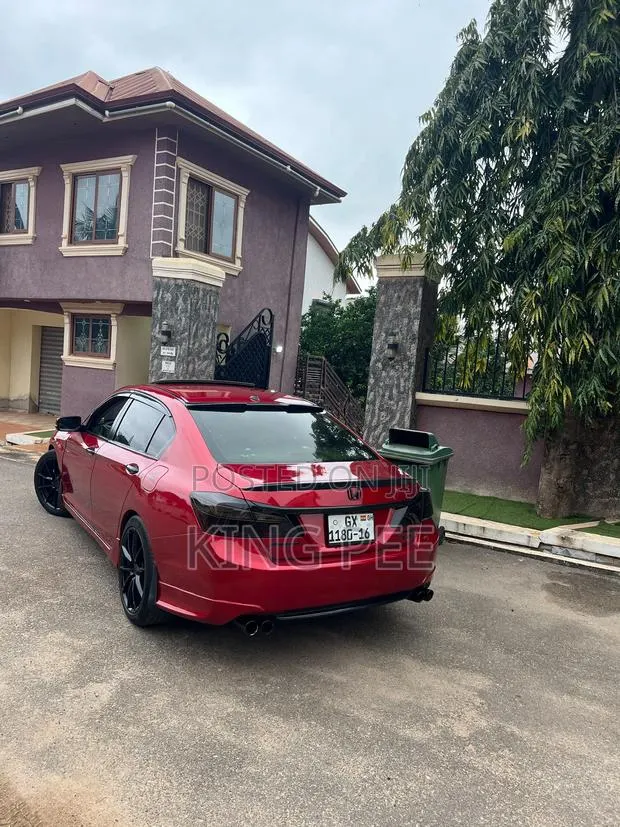 Honda Accord EX-L V-6 4dr Sedan (3.5L 6cyl 6A) 2015 Red · Photo 1