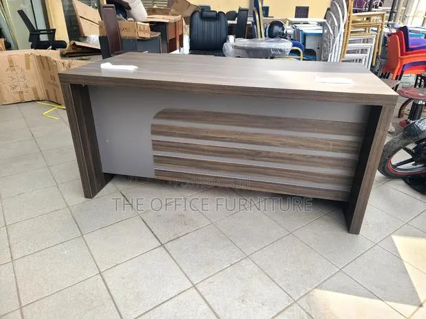 Directors Writing Desk · Photo 1