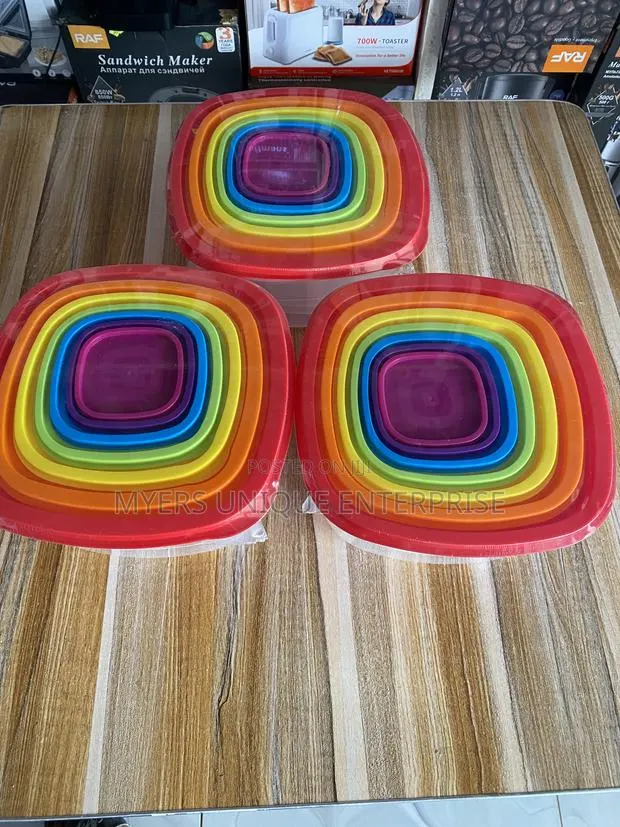 7pcs Plastic Food Storage Containers With Lids · Photo 1
