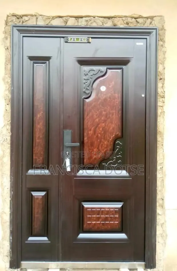 One and Half Smooth China Door Single Available · Photo 1