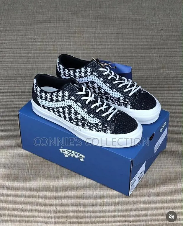 Vans LX Old Skool 36 EK (Black/Pewter) Sneakers · Photo 1