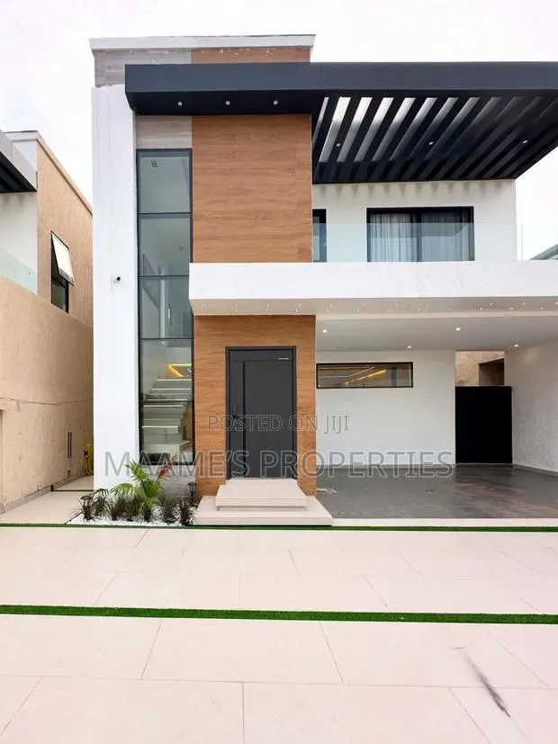 4bdrm Duplex in Adjiriganor for sale · Photo 1