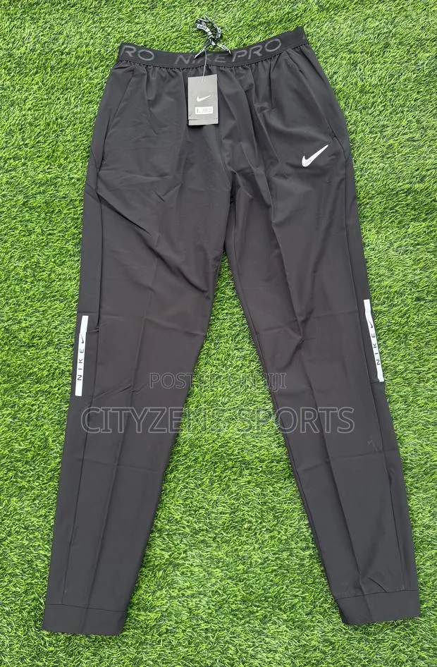 Nike Pro Black Gym/Sports Trouser · Photo 1