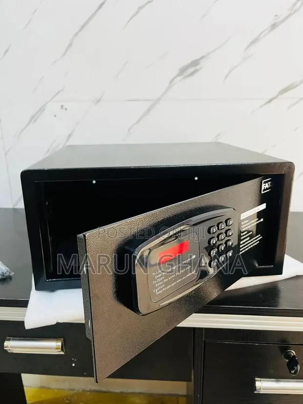 E2042a - Hotel Digital Safe Locker 12kg · Photo 1