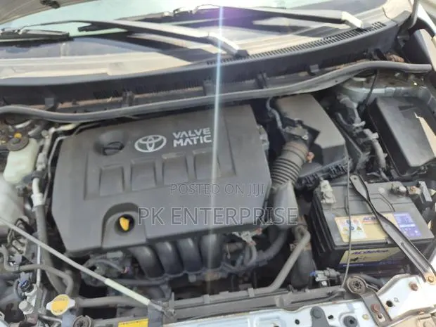 Toyota Wish 2014 Silver · Photo 1