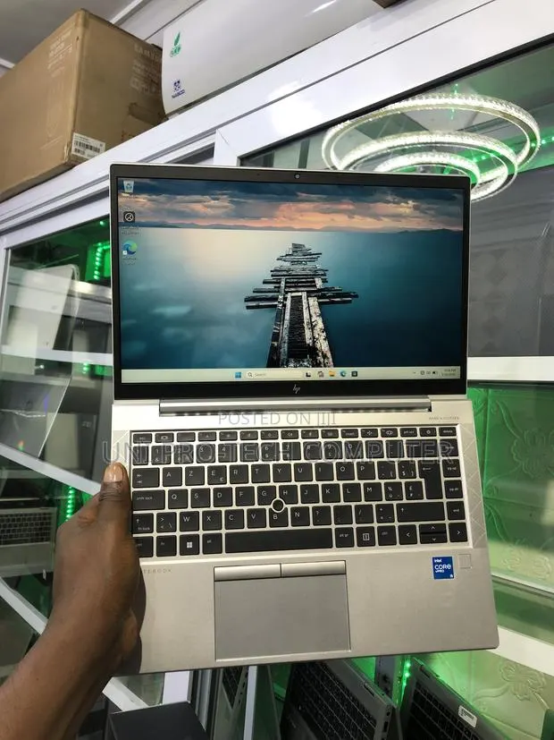 Laptop HP ProBook 640 G8 8GB Intel Core i5 SSD 256GB · Photo 1